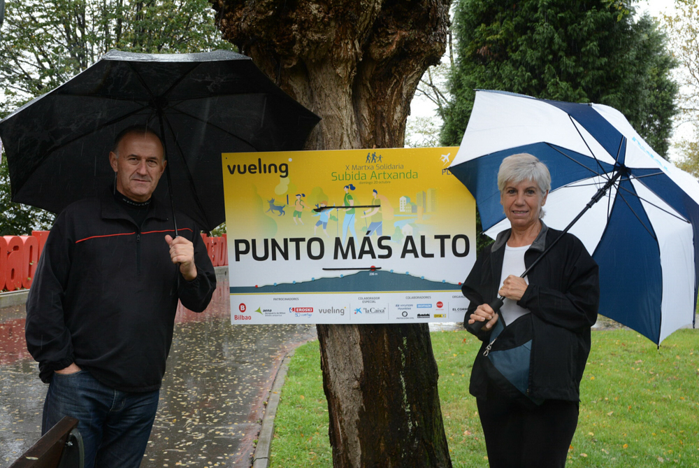 Foto 170 de la avituallamiento y mirador - Galería de la Subida a Artxanda 2019